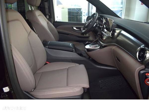 Mercedes-Benz V 300 d Combi Lung 237 CP AWD 9AT EXCLUSIVE - 13