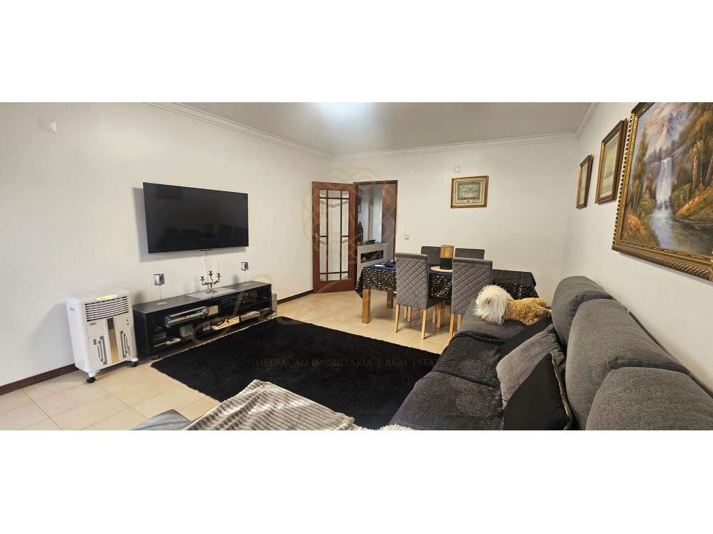 EXCLUSIVO!! Apartamento T2 na Cotovia-5