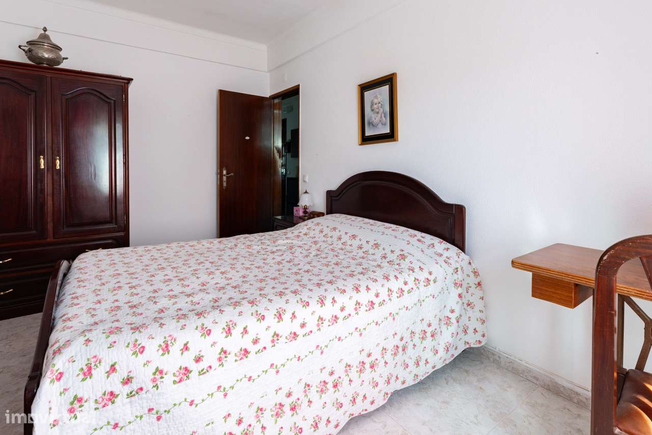 Oportunidade no Pinhal Novo Apartamento T2-8