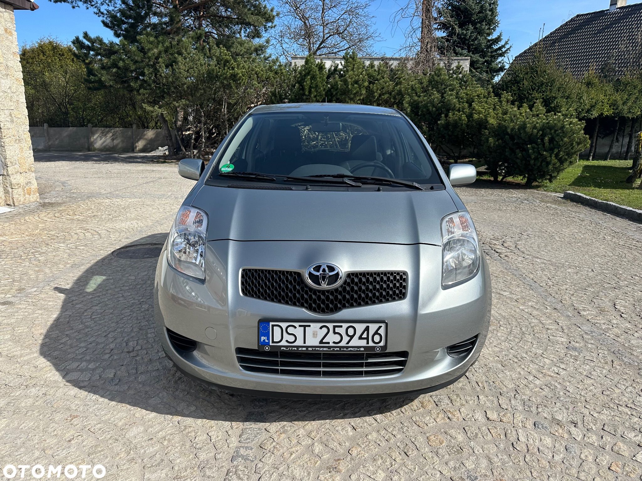 Toyota Yaris 1.0 Sol - 1