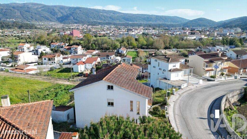 Casa tradicional T4 em Miranda do Corvo de 385,00 m2 - Grande imagem: 4/30