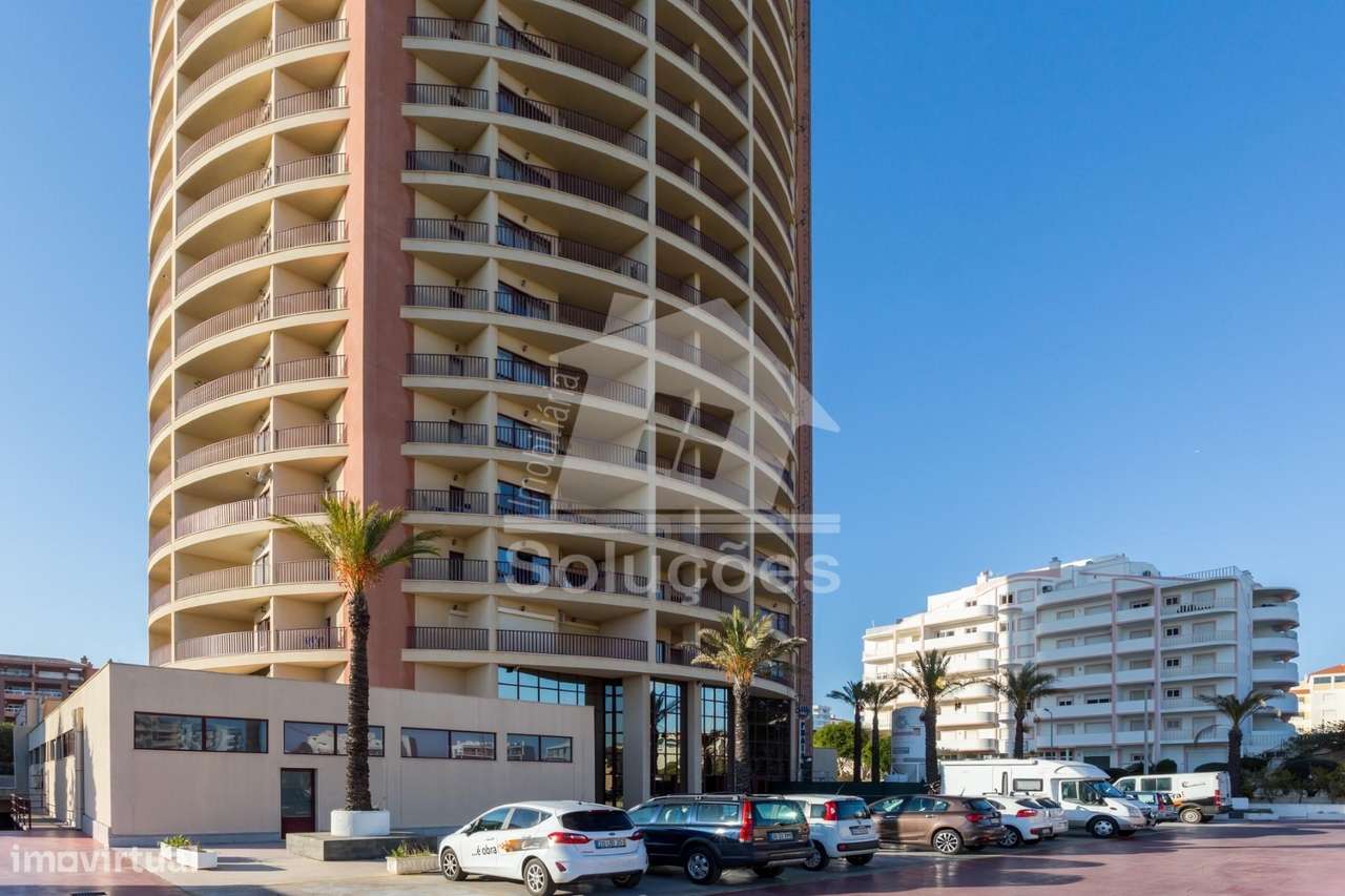 Apartamento T1 Mobilado com Piscina e Garagem para Arrendamento Anual - Grande imagem: 5/21