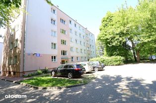 2 pok. przy uczelni zamknięty teren balkon parking