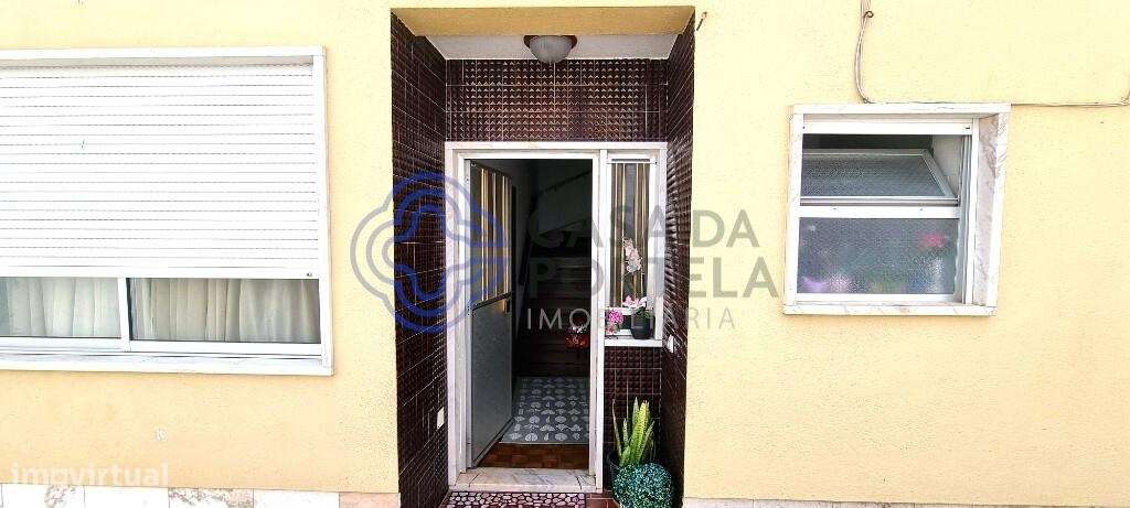 Moradia T4 na Parede – Excelente Oportunidade! - Grande imagem: 4/37