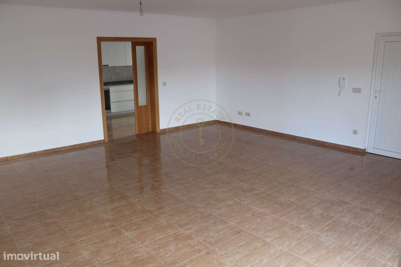 Apartamento T3 Parada de Cima-6