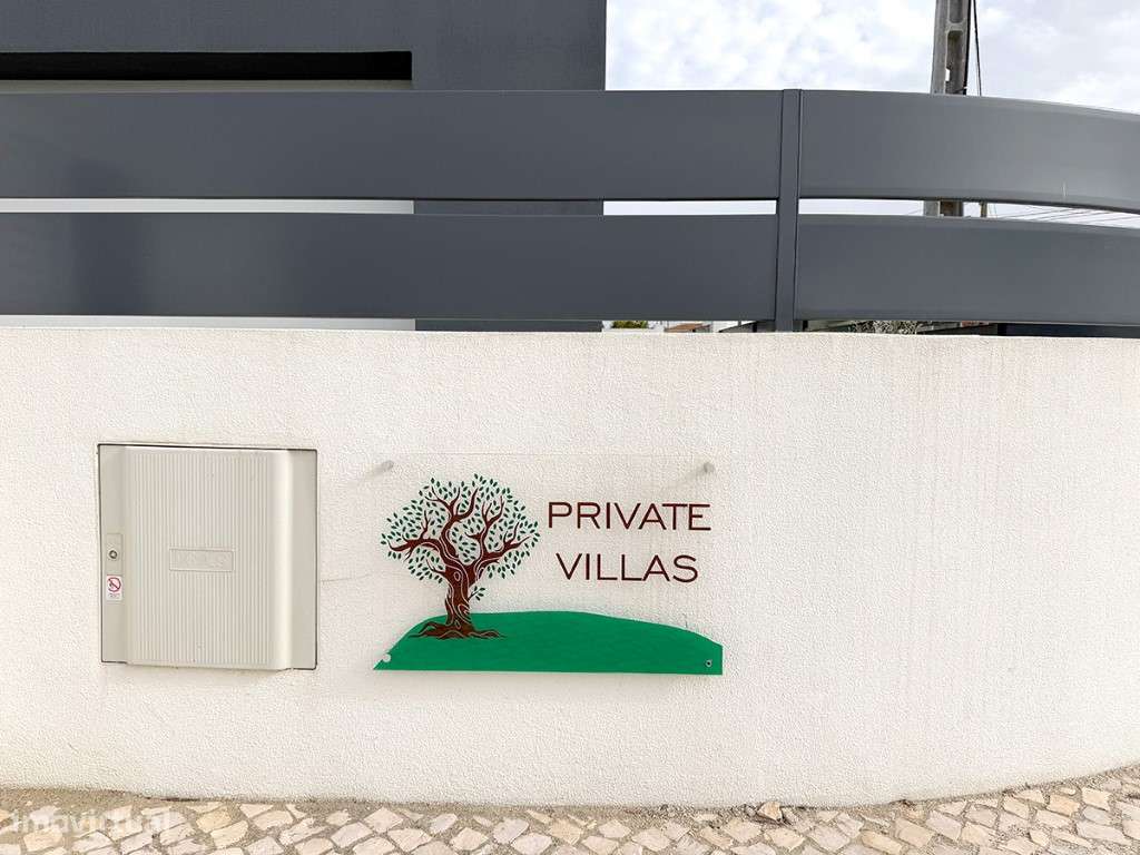 Moradia T4 térrea com 230m2 em condomínio privado, Azeitão-39
