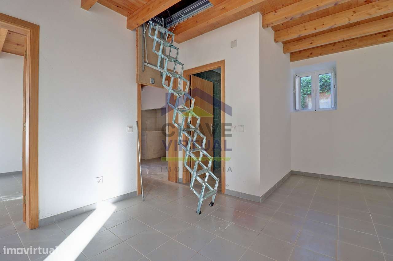 Moradia V1 c/ Sótão Amplo e Terraço Peral - Cadaval-7