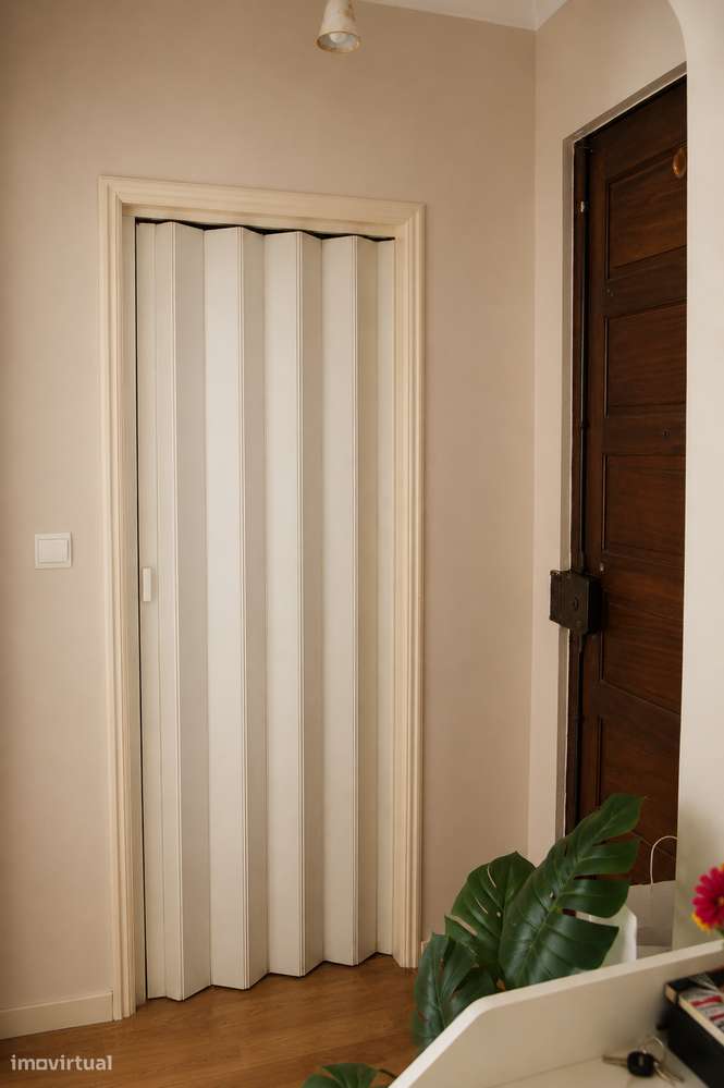 Apartamento T2 com terraço no Bairro de Santos ao Rêgo-4