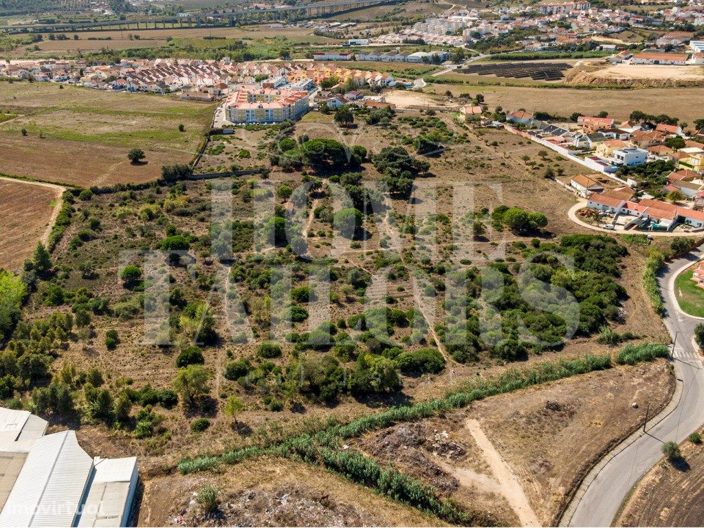 Terreno para construção com 70 200 m2