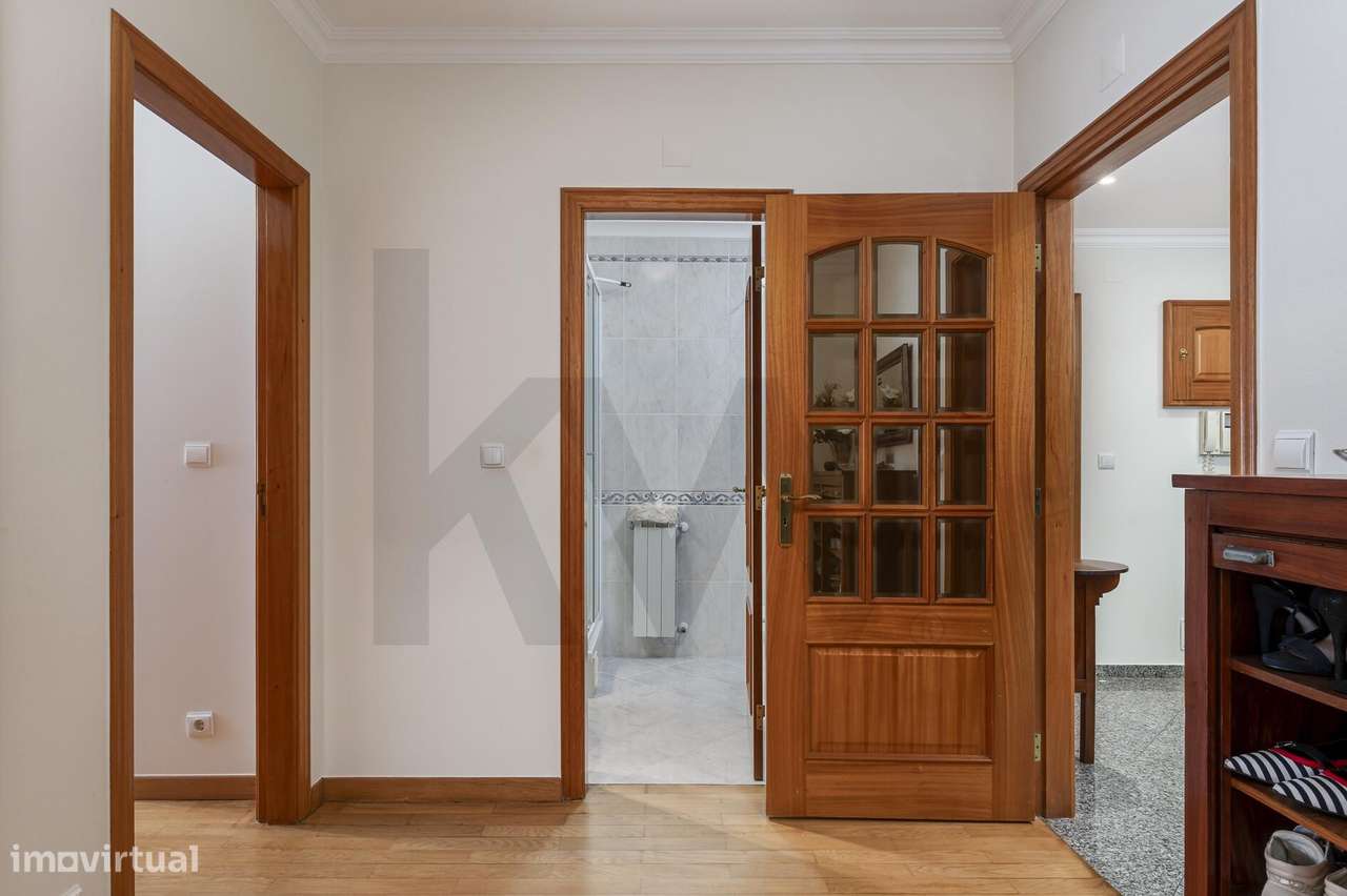 Apartamento T3 com elevador,  estacionamento e arrecadação, Jardins da-11