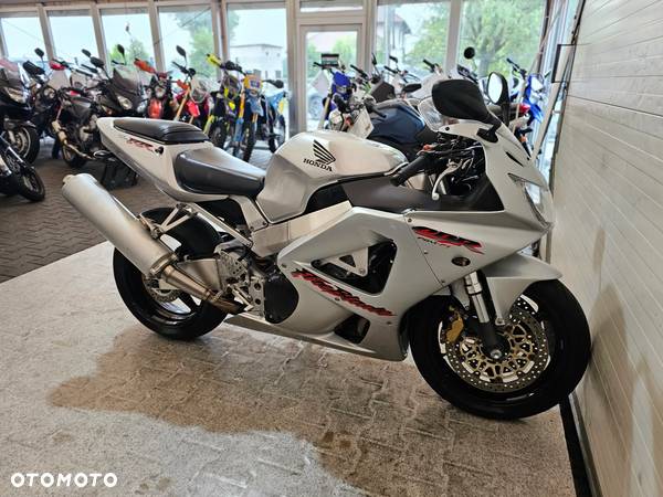 Honda CBR - 26