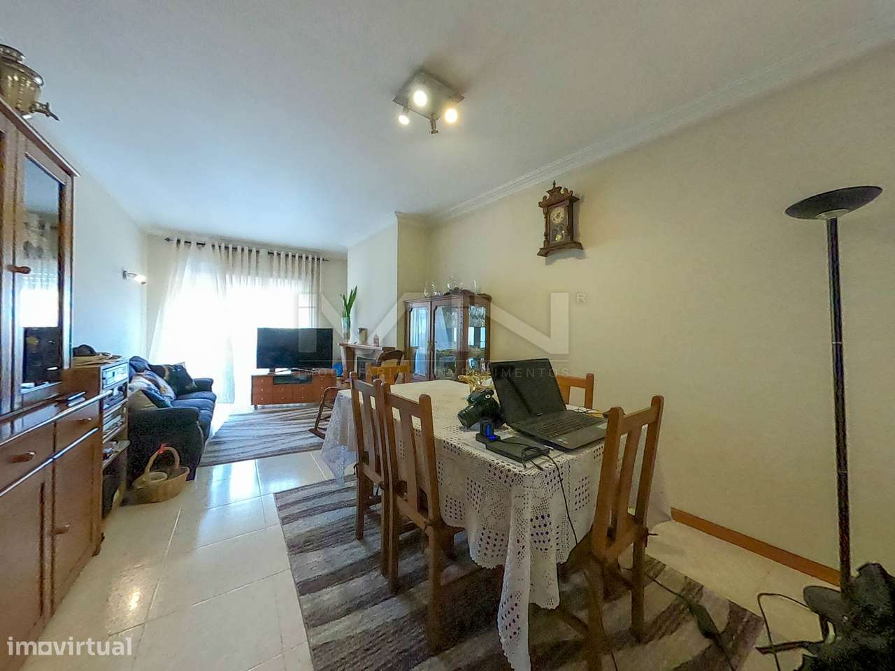 Apartamento T3 c/ Suite e garagem para dois carros-29