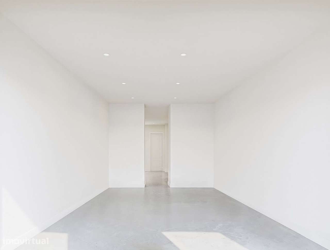 Loja exclusiva com 67 m² de área bruta , situada no sofisticado Edifíc - Grande imagem: 3/6