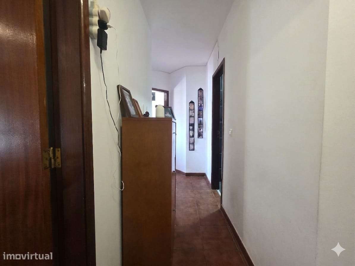 Simpático Apartamento T3 – Monte da Caparica-26