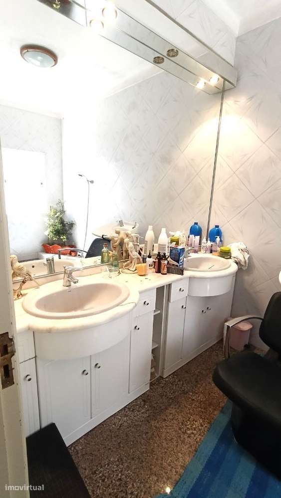 Quinta Pegões Velhos, junto á adega, com moradia e armazém lote 3,8 ha-32