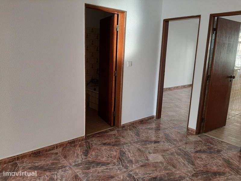 Apartamento T2 no Cacém - Grande imagem: 2/14