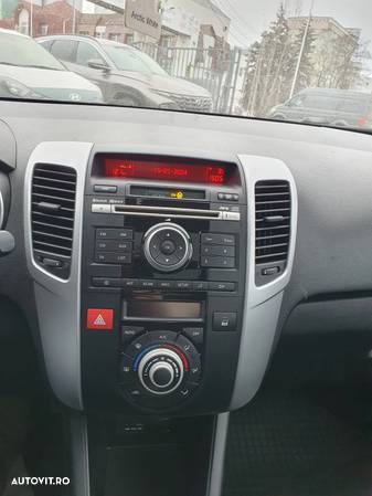 Kia Venga 1.4 CRDi 90 Attract - 8