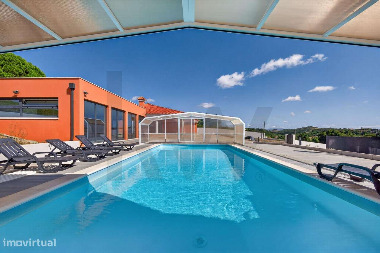 Moradia T5 com piscina e mais de 8.000 m2 de terreno | Seramena, Sobra-23