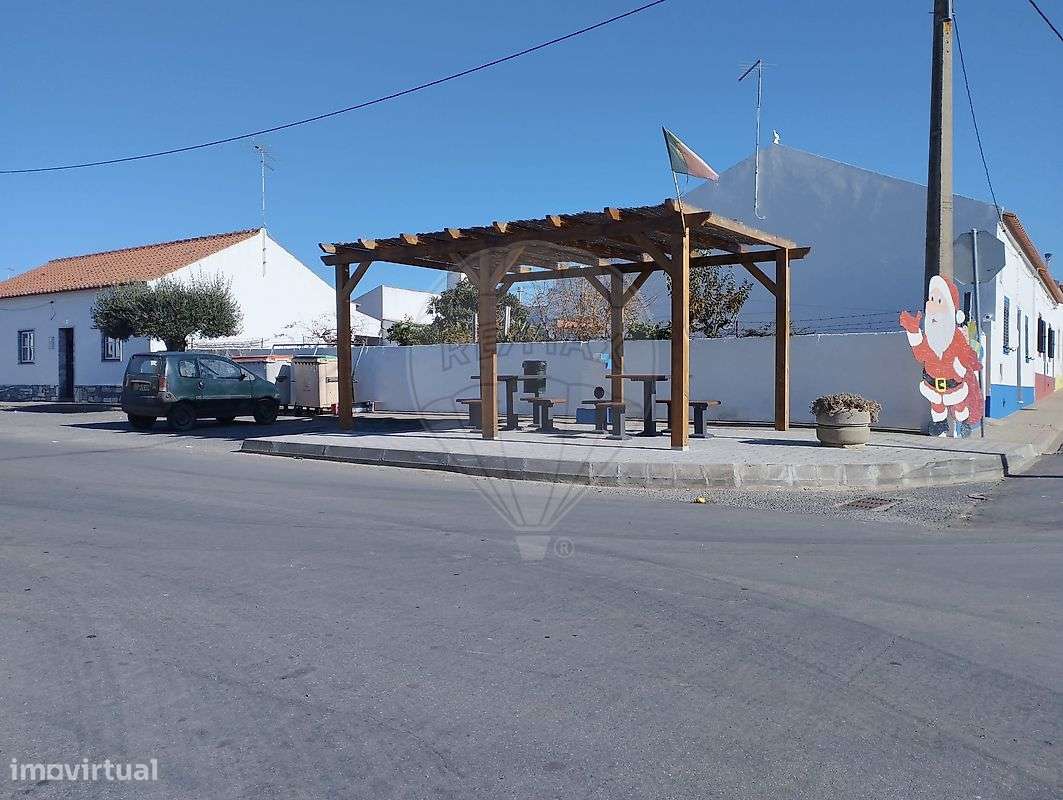 Moradia T3 para venda - Grande imagem: 2/23