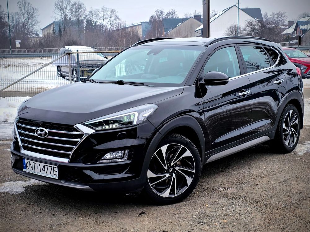 Premium z napędem 4WD, automatyczną skrzynią biegów w super stanie!!!