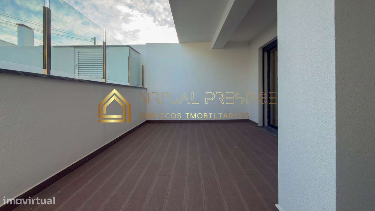 Moradia T4+1 nova de gaveto com piscina e garagem em Palhais + cave...-27