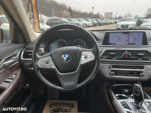 BMW Seria 7 730d BluePerformance Edition Exclusive - 19