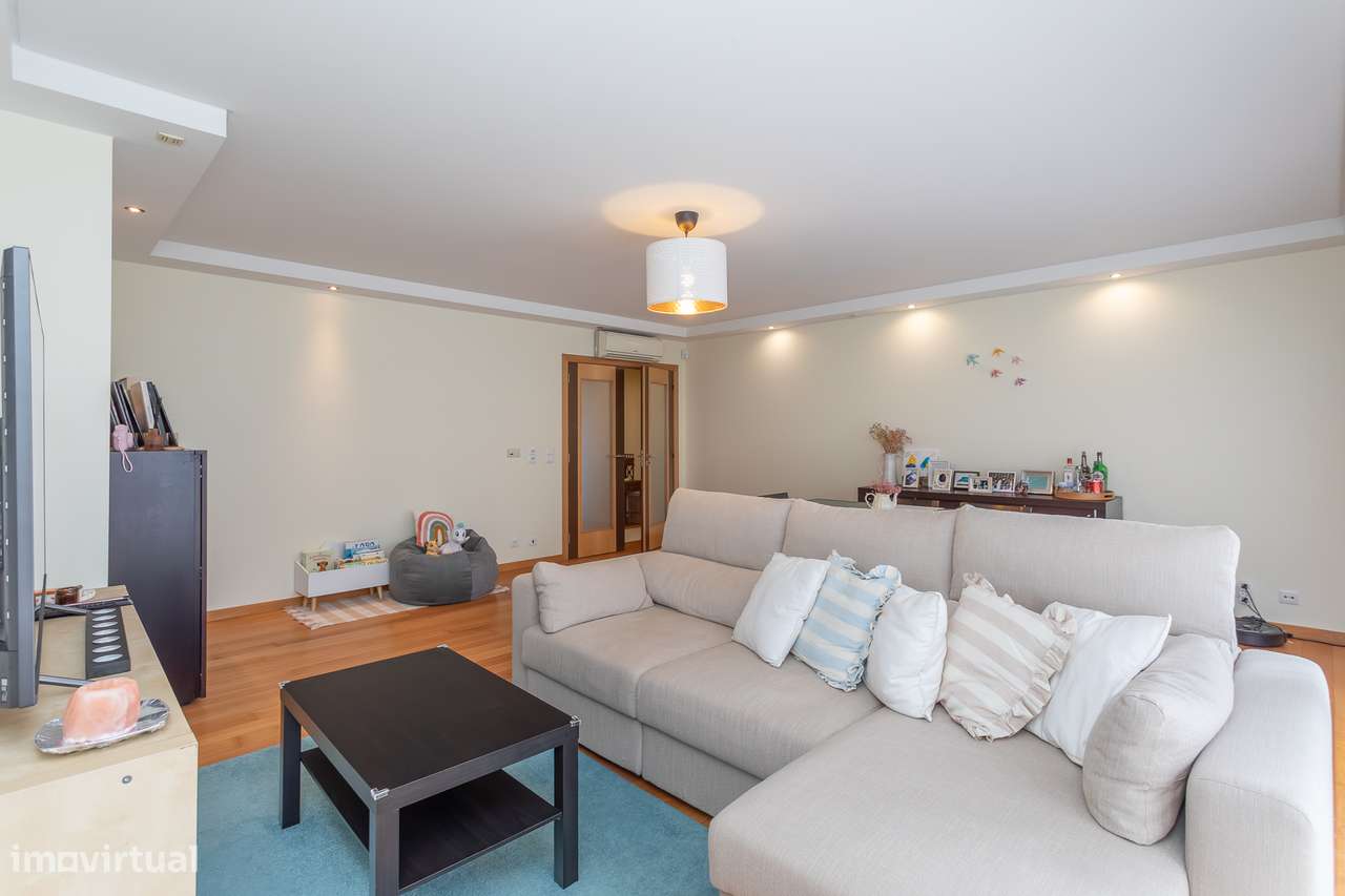 Apartamento T3 em Condomínio Privado – Abrunheira - Grande imagem: 4/36