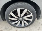 Volkswagen Touran 2.0 TDI SCR DSG Highline - 32