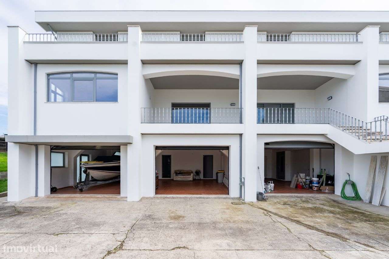 Moradia T5 Remodelada - Condomínio da Fonte Seca-48