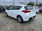 Toyota Auris 1.4 D-4D Terra - 7