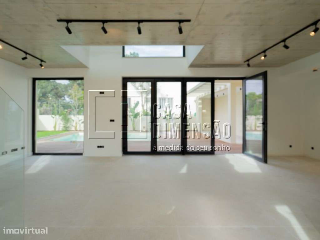 Moradia isolada de tipologia T4 na melhor zona da Aroeira, com Pisc... - Grande imagem: 5/60