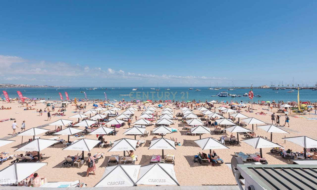 Apartamento Renovado com Vista Mar no Coração de Cascais-8
