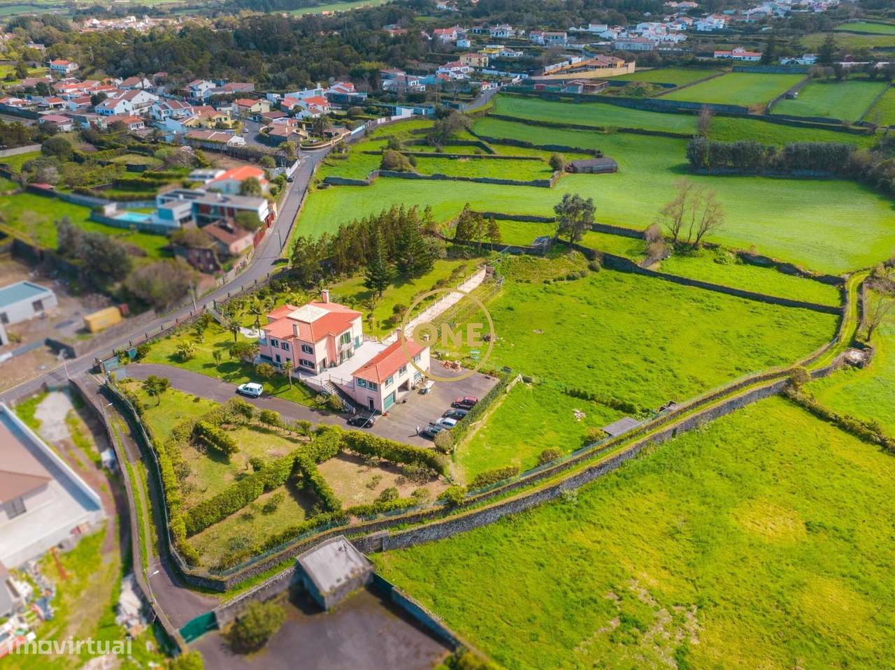 MORADIA V5 ISOLADA EM TERRENO COM 8.940m2 - Grande imagem: 4/30