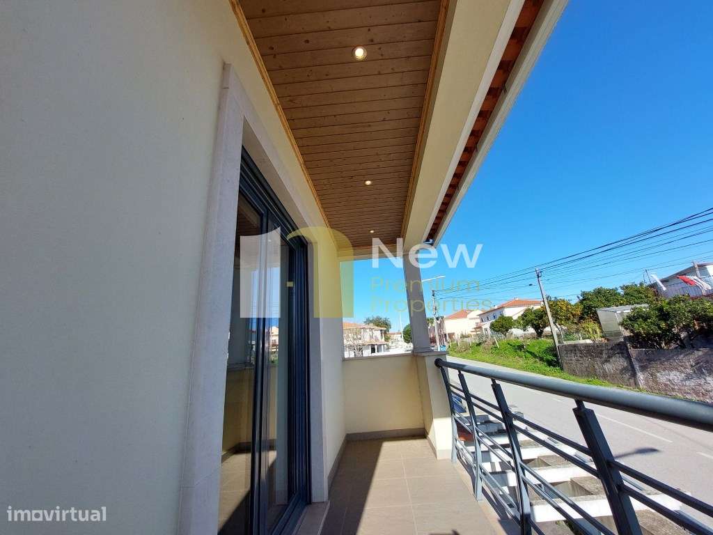 Moradia T4 em Casal dos Matos - Leiria.-21