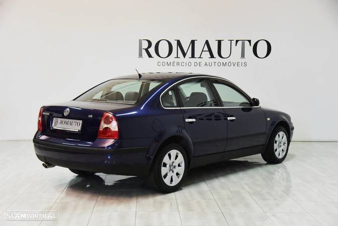 VW Passat 1.6 Confortline - 6