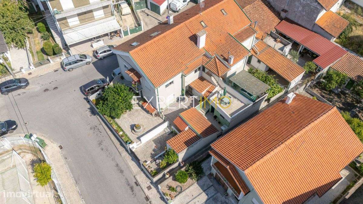 T3 Duplex com Terraço e Anexos | Centro de São Martinho do Bispo –...-44