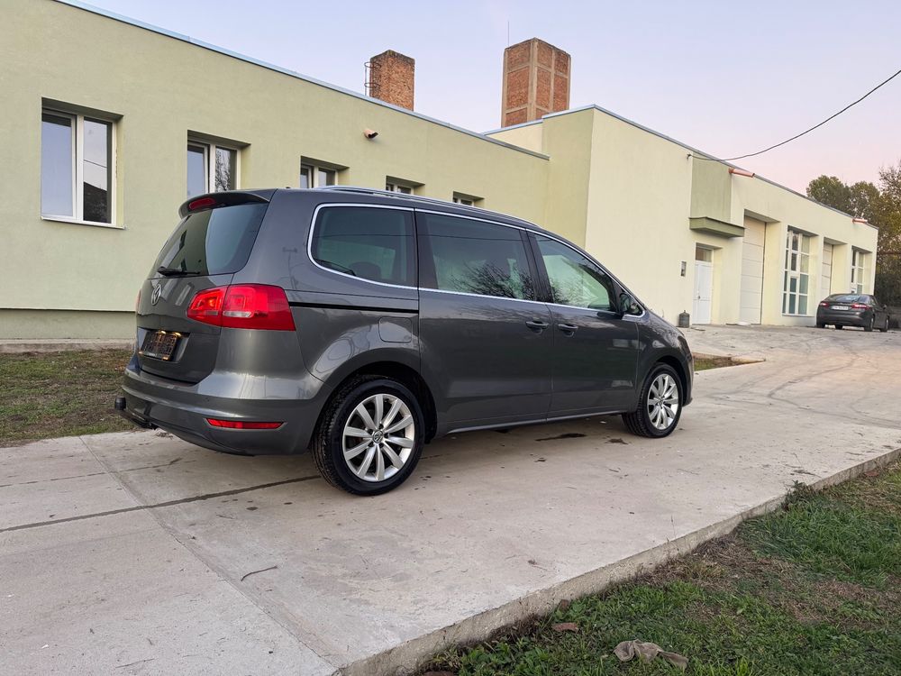 Volkswagen Sharan 2.0 TDI DPF BlueMotion Technology Trendline 2012