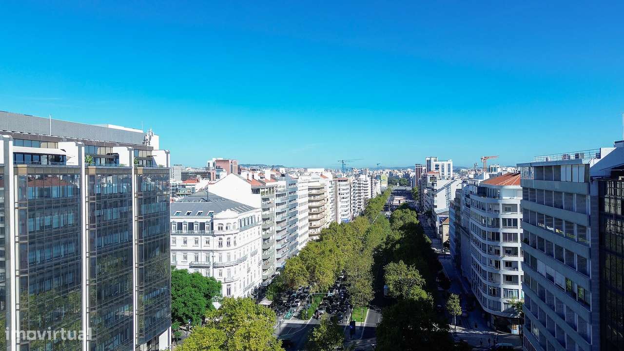 Apartamento T2 com elevador, Avenida da República, Lisboa-24
