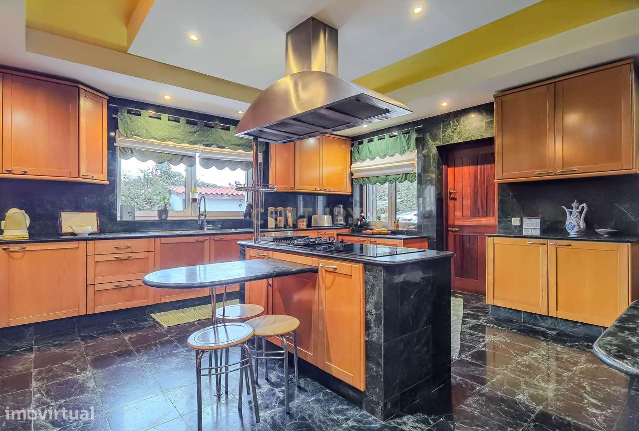 Quinta com Moradia e Piscina na Maia, Porto-31