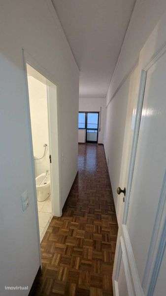 Arrendamento de apartamento T1 Junto ao Casino Estoril - Grande imagem: 4/9