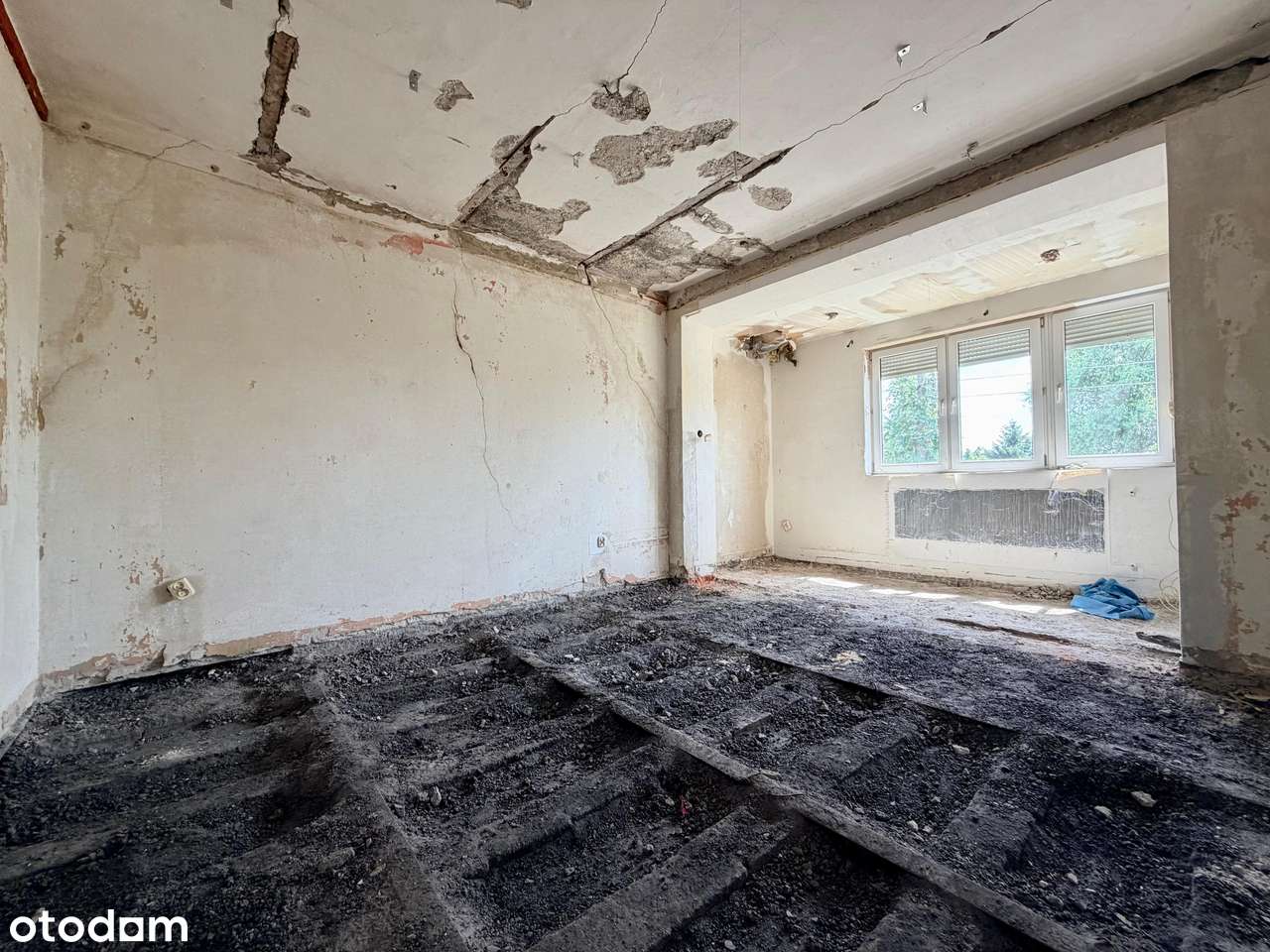 DO REMONTU, Dom przy głównej ulicy,663 m² działki, idealny pod biznes!-5