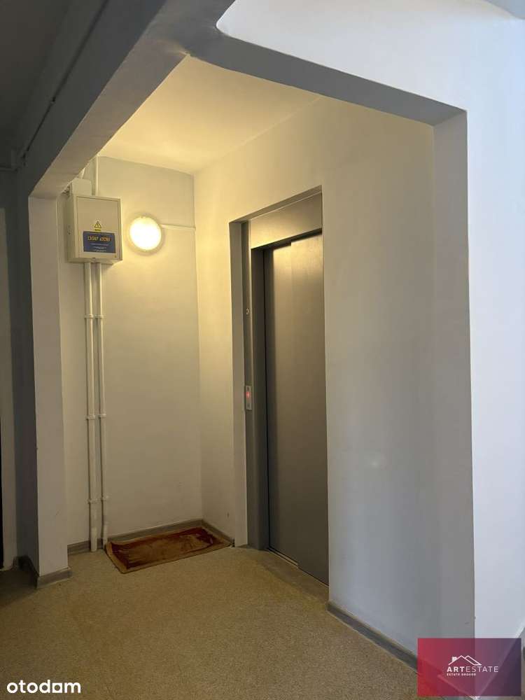 Przestronna Kawalerka z windą Retkinia-18