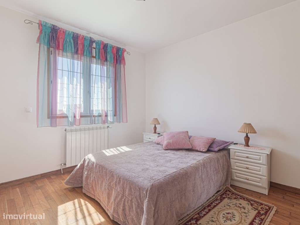 Moradia T5 Isolada com Piscina e Vista Mar-18