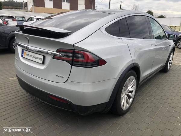 Tesla Model X 100D - 9