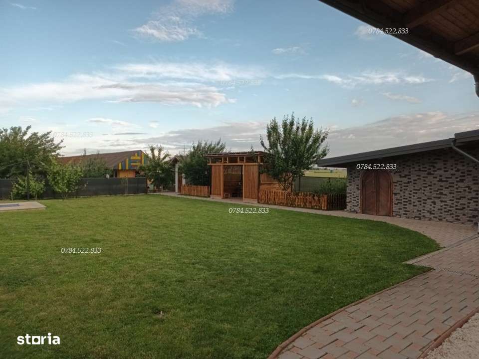 Vila spațioasă MOBILATĂ cu piscină și garaj – comuna Berceni Ilfov - Imagine principală: 3/18