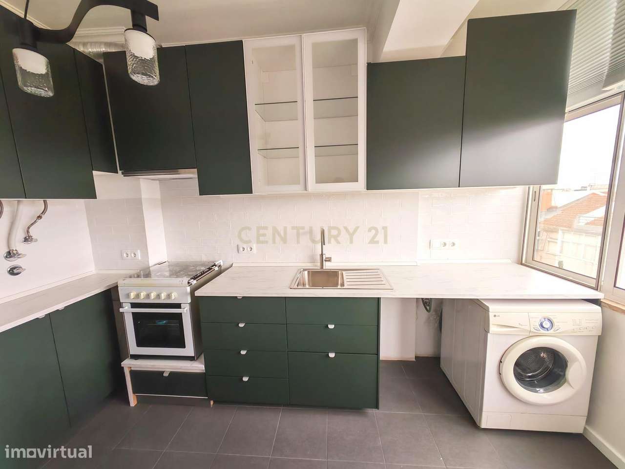 Imóvel T2 totalmente remodelado a estrear no Bairro Santos/Avenidas No - Grande imagem: 4/19