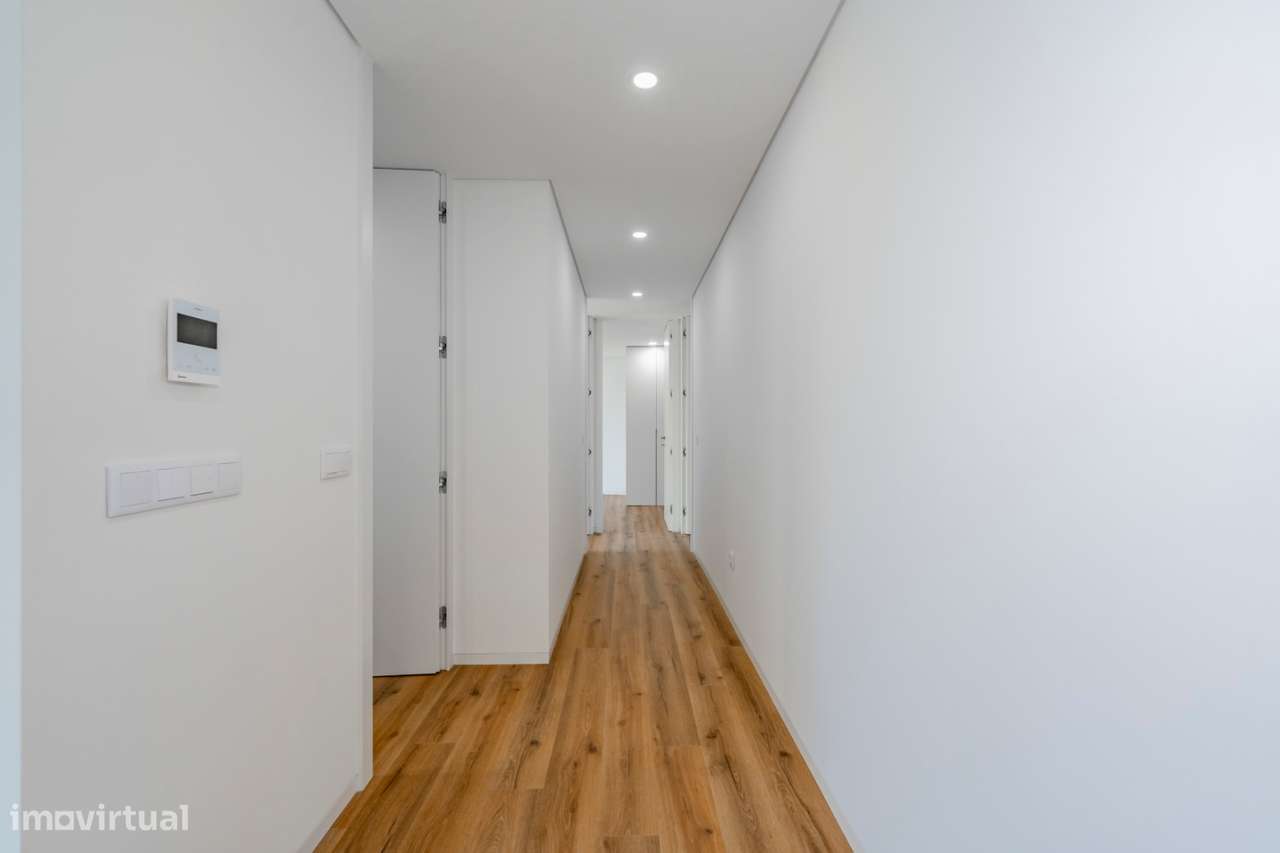 Apartamento T3 Novo com Terraço e Vista Senhora da Paz – Amares-9