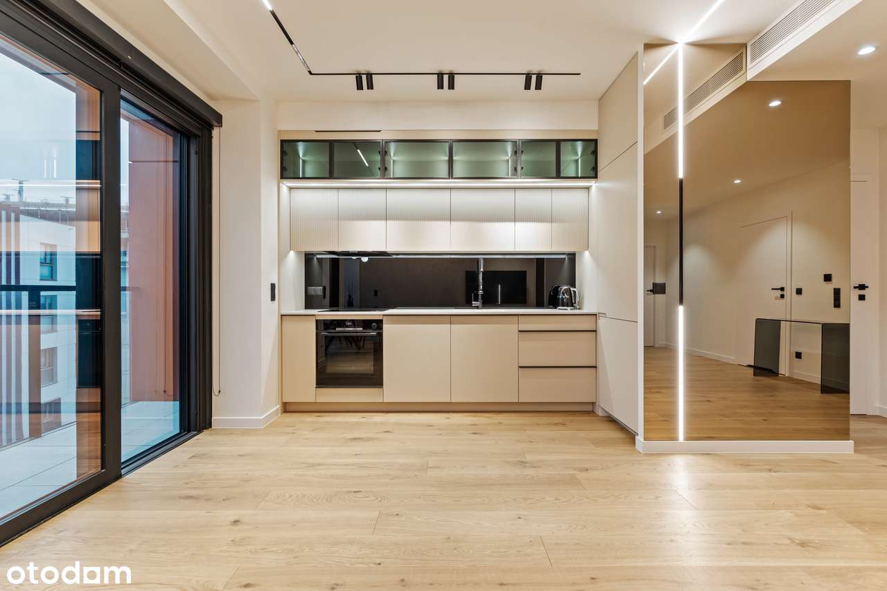 Ekskluzywny Apartament 81m² | Towarowa Towers | M2-10