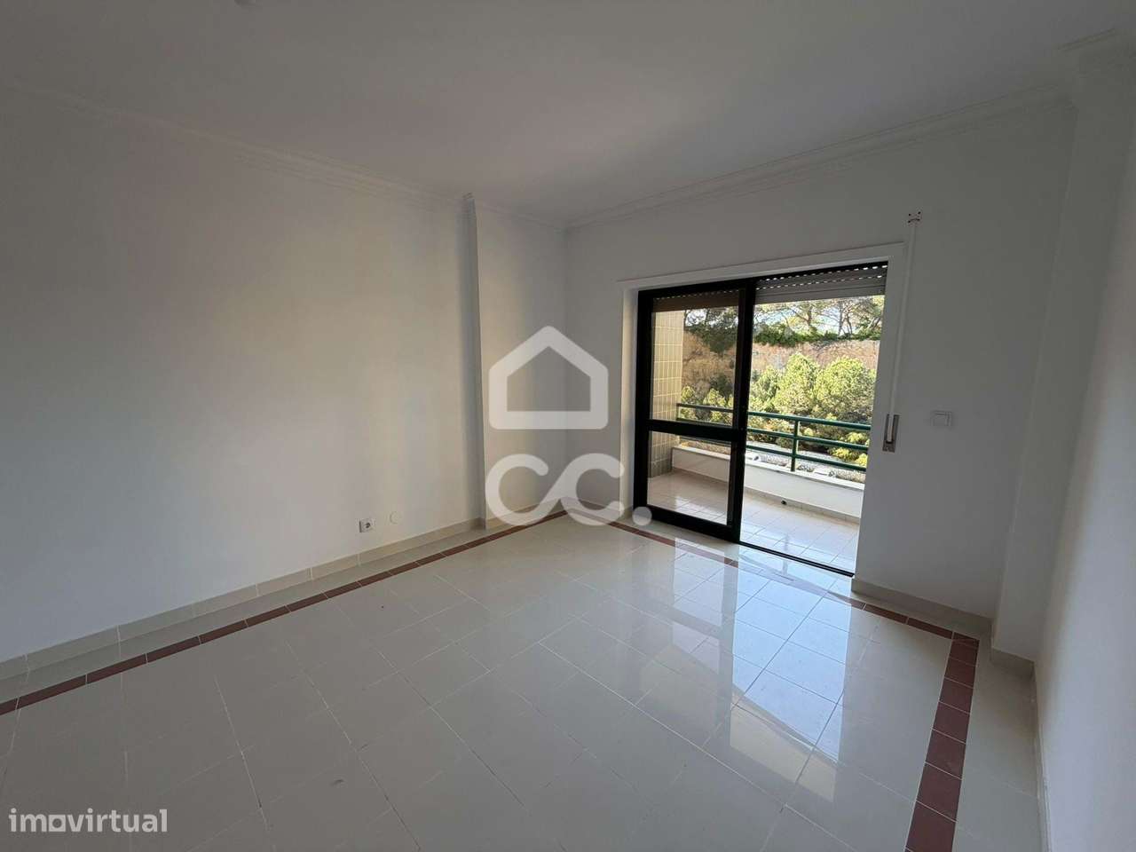 Apartamento T3 com Varanda e Arrecadação em Feijó-7