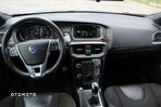 Volvo V40 D2 Drive-E R-Design Kinetic - 17